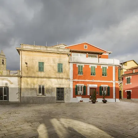 Porta Di Sotto 3* Fivizzano