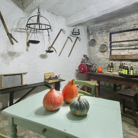 Porta Di Sotto 3* Fivizzano