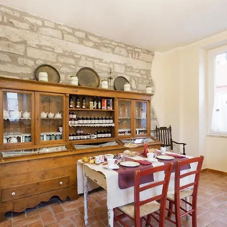 Porta Di Sotto Fivizzano