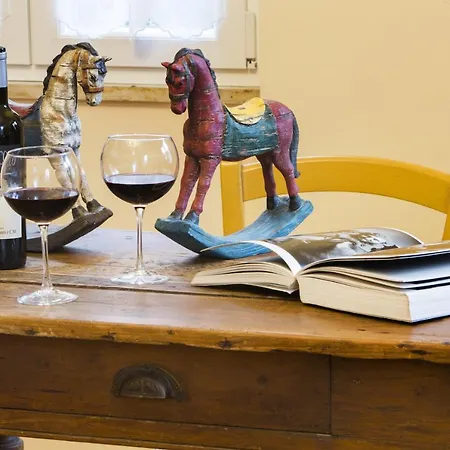 Porta Di Sotto Bed & Breakfast 3*