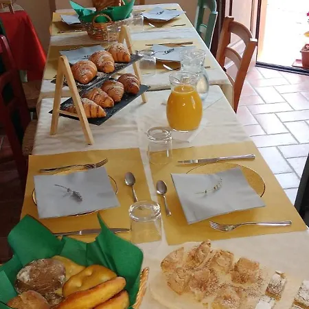 Bed & Breakfast Porta Di Sotto 3*