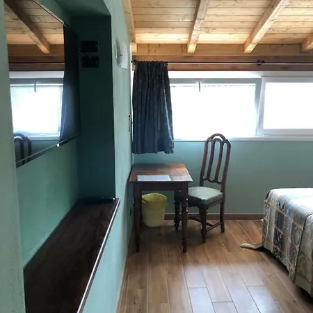 Porta Di Sotto Bed & Breakfast *