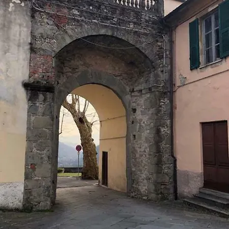 Porta Di Sotto 3*